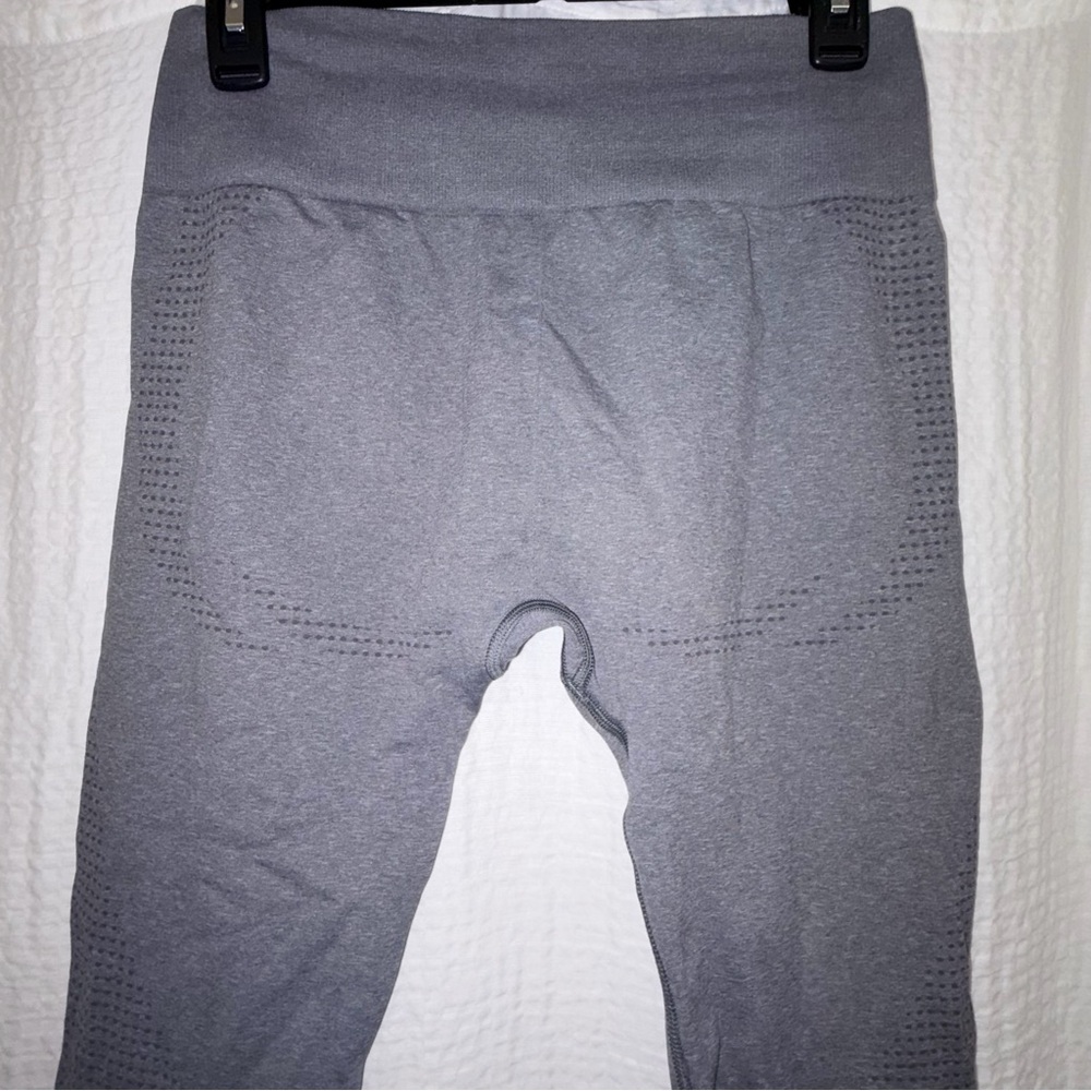 Gymshark Vital Seamless 2.0, Smokey Gray Marl, size medium - Picture 7 of 7